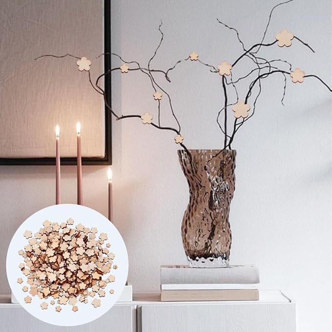 AHANDMAKER 600pcs Unfinished Wooden Discs Small Flower Shape Natural Wood Craft Supplies for Christmas Ornaments Table Centerpieces DIY Holiday Home Decor