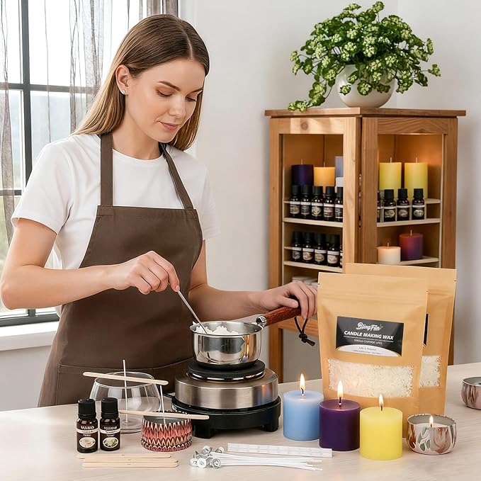 Wooden Handle Wax Melting Pot for Candle Making, Stainless Steel Pouring Pitcher with Spout, Heat-Resistant Handle for Melting Soy Wax, Beeswax, Ideal Candle Making Supplies for Beginners & Pros