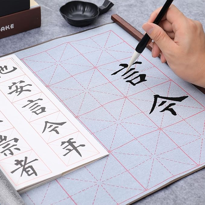 MEGREZ 4 Set No Ink Chinese Calligraphy Practice Set, Water Writing Cloth Calligraphy Comes with Magic Cloth, Brush Pen, Water Dish, Calligraphy Copy for Beginners, Silver