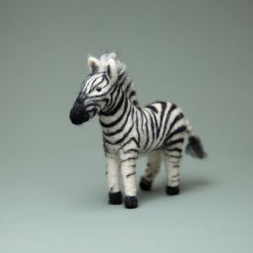 Wizardi Beginner Needle Felting Kit for Adults - Zambezi. Animal Felting Kit 4.72x5.12 Inches. Felting Tools. Wool Felting Supplies. Felt Crafts. Wool Felt. V-113C Charivna Mit - Image 2