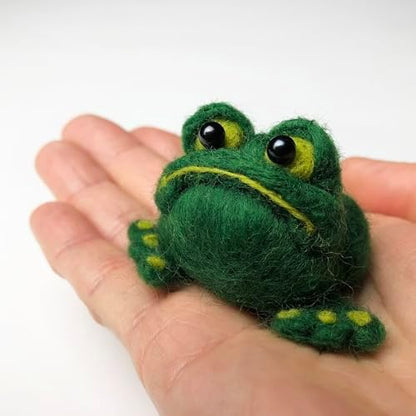 Bergin & Bath Needle Felting Kit, Frog. DIY Craft kit for Adults and Teens. - Image 5