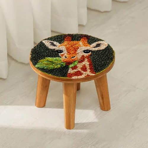 Latch Hook Mini Rug Kit Cute Baby Giraffe Chewing Leaf Easy for Beginners Round Shape Carpet Crochet Yarn Craft DIY Hook and Latch Little Tapestry for Home Decor 30x30cm(2) - Image 4