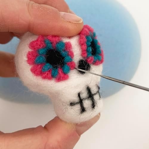 Bergin & Bath Needle Felting kit - Sugar Skulls. Learn to Make Five Cute Skull Decorations from Natural Wool Fibres. for Halloween, Cinco de Mayo and More Celebrations. - Image 7