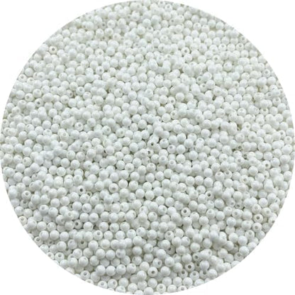 2000pcs Acrylic Round Beads for Crafts 4mm Resin Candy Color Spacer Beads with Hole for Jewelry Making Sewing Crafts Decoration Necklaces Bracelets Earrings Supplies(White) by Unknown