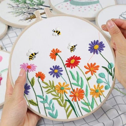 Louise Maelys Embroidery Kit for Beginners Daisy Flower Bee Stitch Set - Image 5