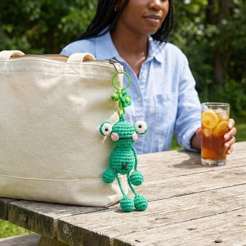 minimal beee Frog Crochet Kit for Beginners, Easy Yarn Video Tutorial - Image 5