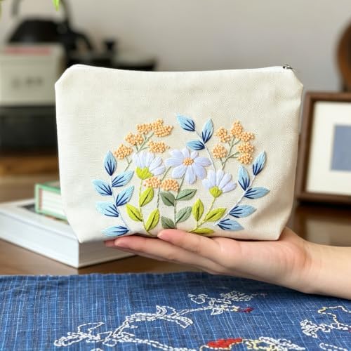 FONNUY Embroidery Kit Makeup Bag for Beginners, Flowers Pre-Stamped Pattern Handbag Coin Purses Making Kits for Adults with Hoop, Easy to Follow Color Thread Needlework (Daisy) - Image 4