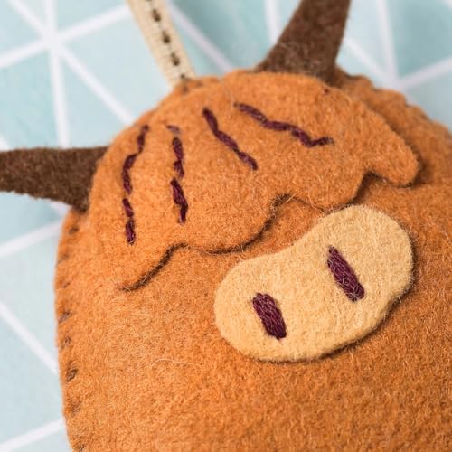 Wizardi Beginner Felt Craft Mini Kit for Adults - Highland Cow. Animal Felting Kit 7x9cm. Felting Tools. Wool Felting Supplies. Wool Felt. MKCOW1F Corinne Lapierre - Image 2