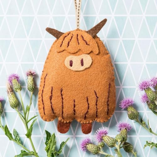 Wizardi Beginner Felt Craft Mini Kit for Adults - Highland Cow. Animal Felting Kit 7x9cm. Felting Tools. Wool Felting Supplies. Wool Felt. MKCOW1F Corinne Lapierre by Wizardi