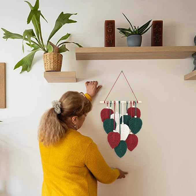 FREEBLOSS DIY Christmas Color Macrame Leaf Kit Macrame Leaf Wall Hanging Bohemian Leaf Tapestry Decor Macrame Kit for Beginners Handmade Feather Wall Decorations for Bedroom Dorm