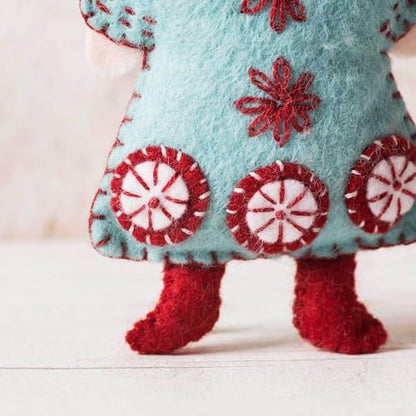 Wizardi Beginner Felt Craft Kit for Adults - Scandinavian Angels. Fantasy Felting Kit 10x12cm. Felting Tools. Wool Felting Supplies. Wool Felt. ANGEL3F Corinne Lapierre - Image 5