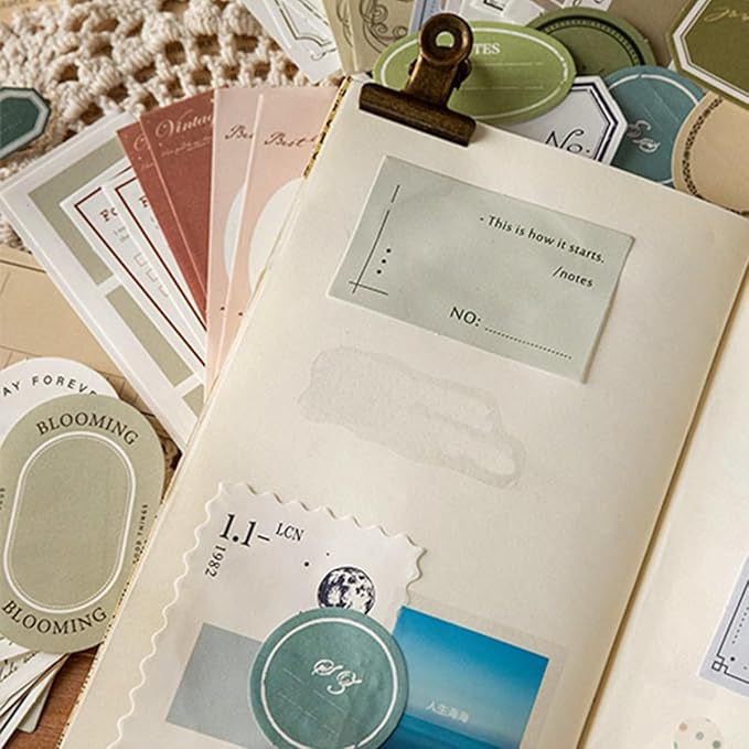SIBLYMONA 200Pcs Vintage Memo Material Pack Memo Collection Series for Scrapbooking, Junk Journal Supplies DIY Art Crafts Bullet Journal Diary Album Planne (Multicolor)