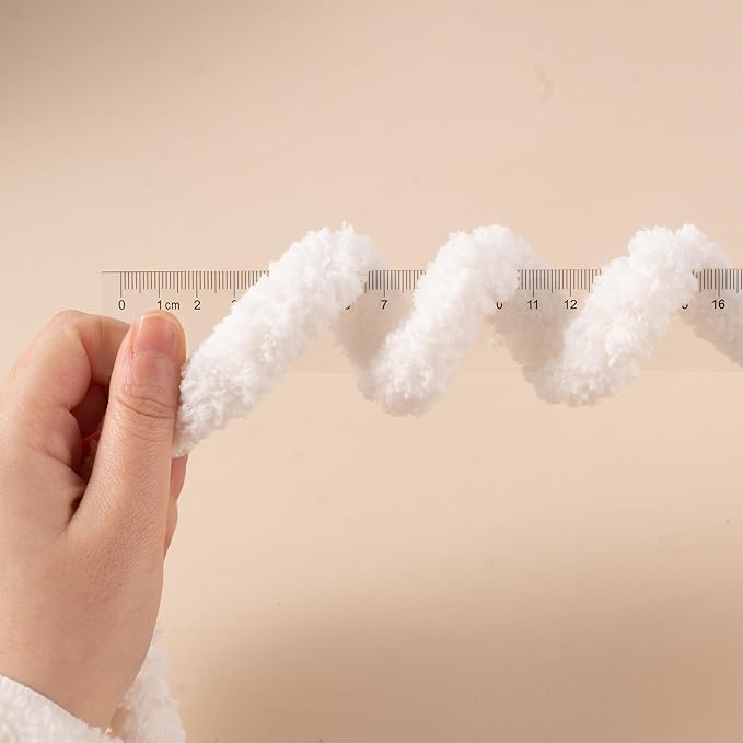 White Jumbo Chunky Chenille Yarn for Crocheting, Thick Plush Yarn for Hand Knitting Blankets, Super Soft Bulky Yarn for DIY Projects, 2 Jumbo Pack