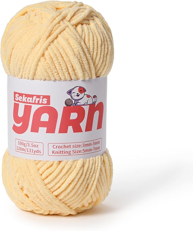 Plush Chunky Chenille Yarn for Crocheting, Soft Fluffy Velvet Yarn for Crocheting, Fuzzy Baby Blanket Knitting Yarns, 100g/131yds Bulky Amigurumi Yarns（Light Yellow）