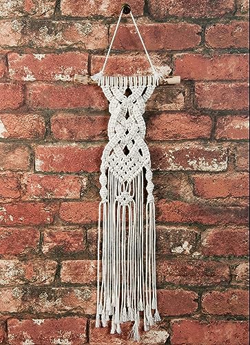 Solid Oak Small Format Macrame Kit-Celtic Braids - Image 2
