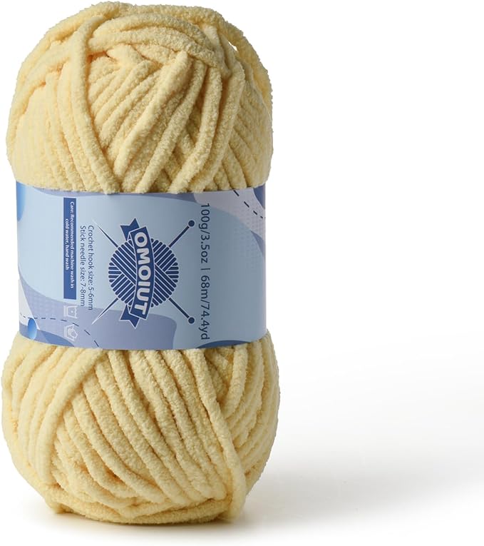 Chunky Chenille Yarn for Crocheting，Baby Yarn for Crocheting Soft Blankets，Bulky Yarns for Crochet Amigurumi，100g (74.3yds) Fluffy Velvet Yarns for Hand Knitting (Light Yellow)