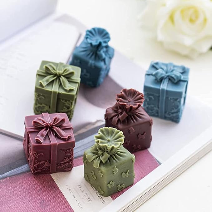 Candle Soap Silicone Mold Wick - Gift Box, DIY Handmade Candles Melt Molds for Fondant Cake Wax Melt Moulds, Christmas Cake Candy Mould, Christmas Party Gifts Decoration for Oven Cupcake