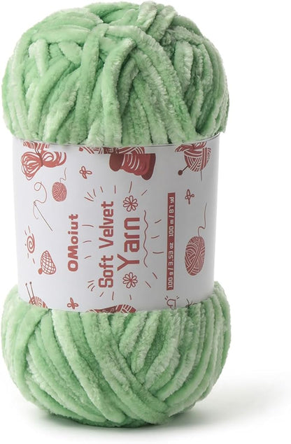 100g Fluffy Velvet Chenille Yarn for Crocheting and Knitting, 80m (87.5yd) Baby Yarn for Crocheting Soft, Crochet Chunky Yarn Amigurumi Yarns (Light Green)