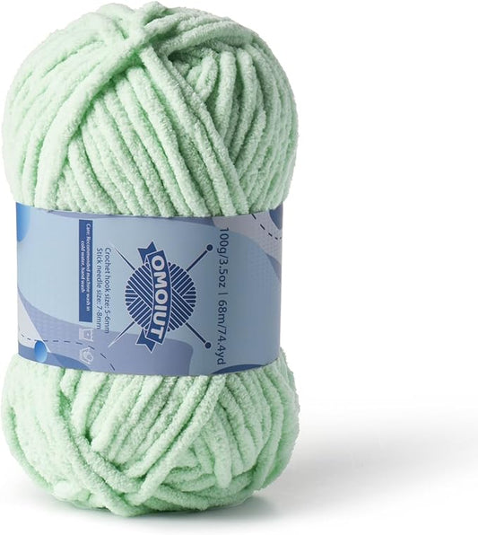 Chunky Chenille Yarn for Crocheting，Baby Yarn for Crocheting Soft Blankets，Bulky Yarns for Crochet Amigurumi, 100g (74.3yds) Fluffy Velvet Yarns for Hand Knitting (Light Green)