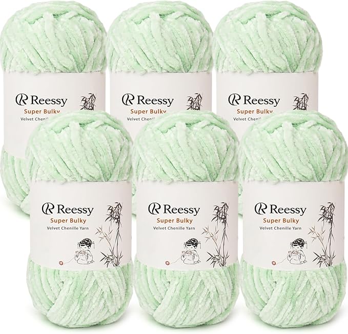 Velvet Chenille Yarn Pack – 6 Skeins × 100g Super Bulky (CYC #6) – Soft Velvet Chunky for Crocheting & Knitting, Fluffy Chenille Yarn for Blankets, Scarves & Crafts (Light Green)