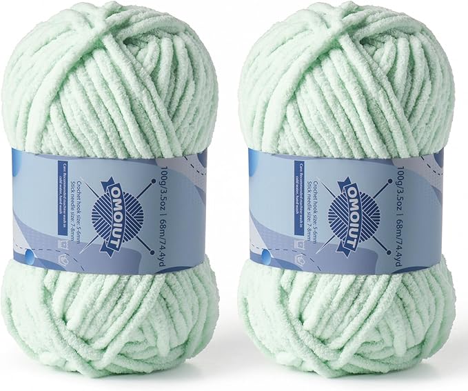 Chunky Chenille Yarn for Crocheting，Baby Yarn for Crocheting Soft Blankets，Bulky Yarns for Crochet Amigurumi，2×100g (2×74.3yds) Fluffy Velvet Yarns for Hand Knitting (2 Baby Green)