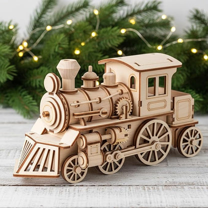 Wooden Wheels for Crafts, 15Pcs 3 Sizes Unfinished Wood Wagon Wheel Decor Blank Wood Slices Hanging Ornaments for DIY Home Party Decoration