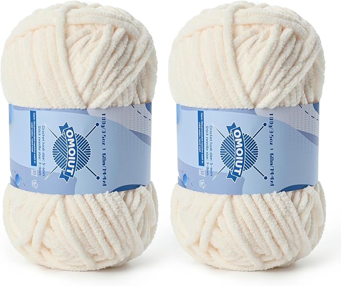 Chunky Chenille Yarn for Crocheting，Baby Yarn for Crocheting Soft Blankets，Bulky Yarns for Crochet Amigurumi，2×100g (2×74.3yds) Fluffy Velvet Yarns for Hand Knitting (2 Light Beige)