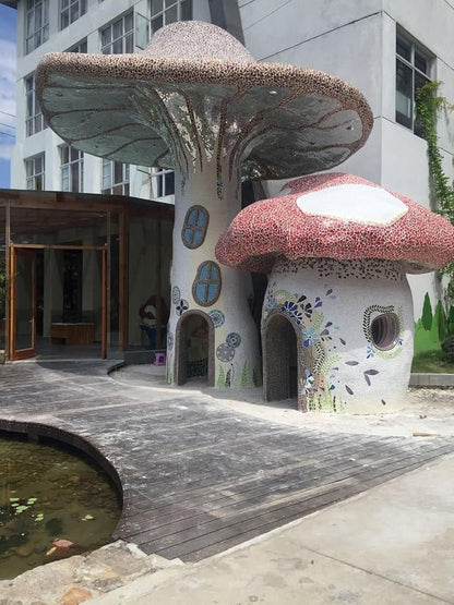 500g/1.1lb Random Color Irregular Ceramics Mosaic Tiles,DIY Making Creative Ceramic Mosaic Tiles for DIY Craft Plates Flowerpots Vases Cups Mosaic Making Supplies (Leaf)