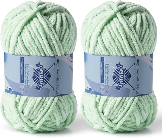 Chunky Chenille Yarn for Crocheting，Baby Yarn for Crocheting Soft Blankets，Bulky Yarns for Crochet Amigurumi，2×100g (2×74.3yds) Fluffy Velvet Yarns for Hand Knitting (2 Light Green)
