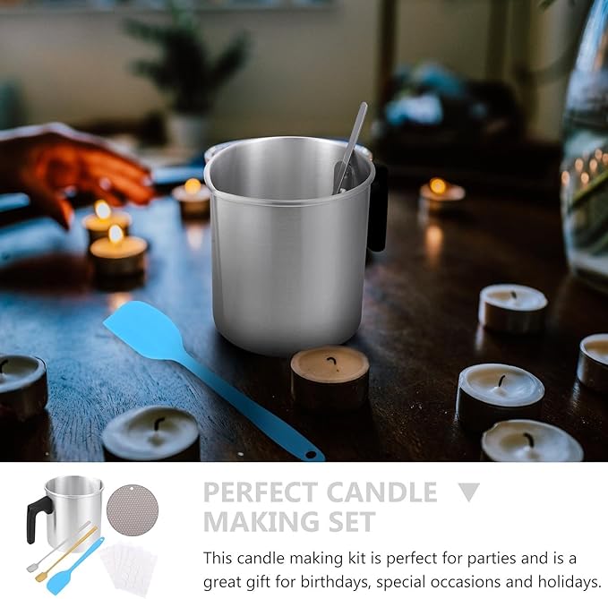 SHERCHPRY Stainless Steel Candle Making Pouring Pot for DIY Crafts Wax Melting Tool for Soybean Wax Candle Crafts Kit for Beginners and Professionals Random Color