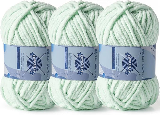 Chunky Chenille Yarn for Crocheting，Baby Yarn for Crocheting Soft Blankets，Bulky Yarns for Crochet Amigurumi，3×100g (3×74.3yds) Fluffy Velvet Yarns for Hand Knitting (3 Baby Green)