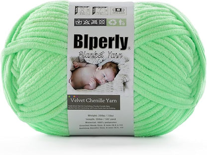 6 Super Bulky Velvet Chenille Yarn for Crocheting - 1 Skein of 200g/7 oz - Ultra Soft Heavy Weight Chunky Knitting Yarn for Baby Blankets, Amigurumi, Home Decor（Light Green，1 Skein）