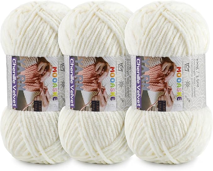 3 * 100g Chunky Yarn for Crocheting and Knitting - Easy to Use Plush Chenille Super Bulky Yarn 393yds - Ultra Soft Velvet Baby Blanket Yarn for Beginners & Amigurumi Projects, Milky White