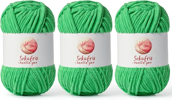 3 Pack Christmas Green Chunky Chenille Yarn for Crocheting, Bulky Velvet Yarns for Crochet, Baby Yarn for Crocheting Soft Blanket, 393 yds/10.5 oz Fluffy Amigurumi Crochet Yarn