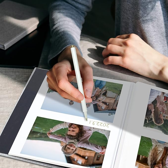 Vienrose Photo Album Self Adhesive 13x12.6 for 600 Photos Linen Scrapbook 120 Pages Light Grey