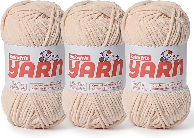 3 Pack Plush Chunky Chenille Yarn for Crocheting, Soft Fluffy Velvet Yarn for Crocheting, Fuzzy Baby Blanket Knitting Yarn, 300g/393yds Bulky Amigurumi Yarns（3 Beige）