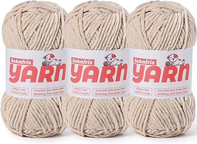 3 Pack Plush Chunky Chenille Yarn for Crocheting, Soft Fluffy Velvet Yarn for Crocheting, Fuzzy Baby Blanket Knitting Yarns, 300g/393yds Bulky Amigurumi Yarns（3 Light Khaki）
