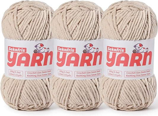 3 Pack Plush Chunky Chenille Yarn for Crocheting, Soft Fluffy Velvet Yarn for Crocheting, Fuzzy Baby Blanket Knitting Yarns, 300g/393yds Bulky Amigurumi Yarns（3 Light Khaki）