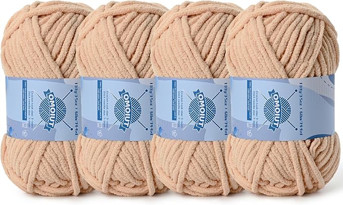 4 Pack Chunky Chenille Yarn for Crocheting，Baby Yarn for Crocheting Soft Blankets，Bulky Yarns for Crochet Amigurumi，400g (297yds) Fluffy Velvet Yarns for Hand Knitting (4 Apricot)