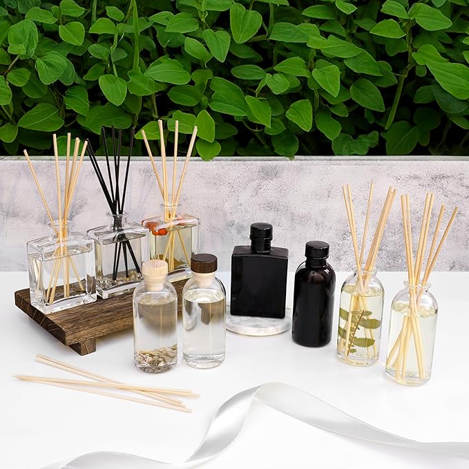 Urban Naturals Cedarwood & Vanilla Reed Diffuser Set | Made with Essential Oils & Real Botanicals | Cedar, Vanilla, Oak and Moss | Made in The USA
