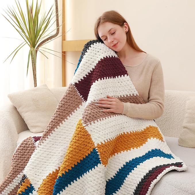 #6 Super Bulky Blanket Yarn for Crocheting - 4 Skeins(Each 10.5oz/300g, 220yds/201m), Chunky Chenille Thick Plush Big Soft Yarn for Crocheting Knitting Blankets, Pure White