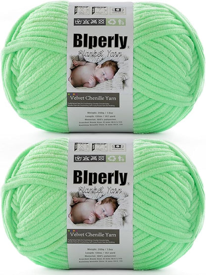 6 Super Bulky Velvet Chenille Yarn for Crocheting - 2 Skein of 200g/7 oz - Ultra Soft Heavy Weight Chunky Knitting Yarn for Baby Blankets, Amigurumi, Home Decor（Light Green，2 Skein）