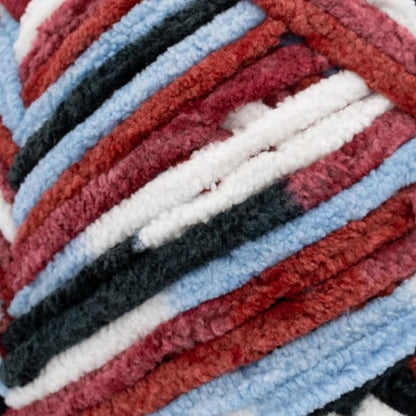 Lion Brand Yarn, Cover Story Favorite Blanket Yarn for Knitting and Crochet, 223 Yards, Burrr-Berry, 1 Pack