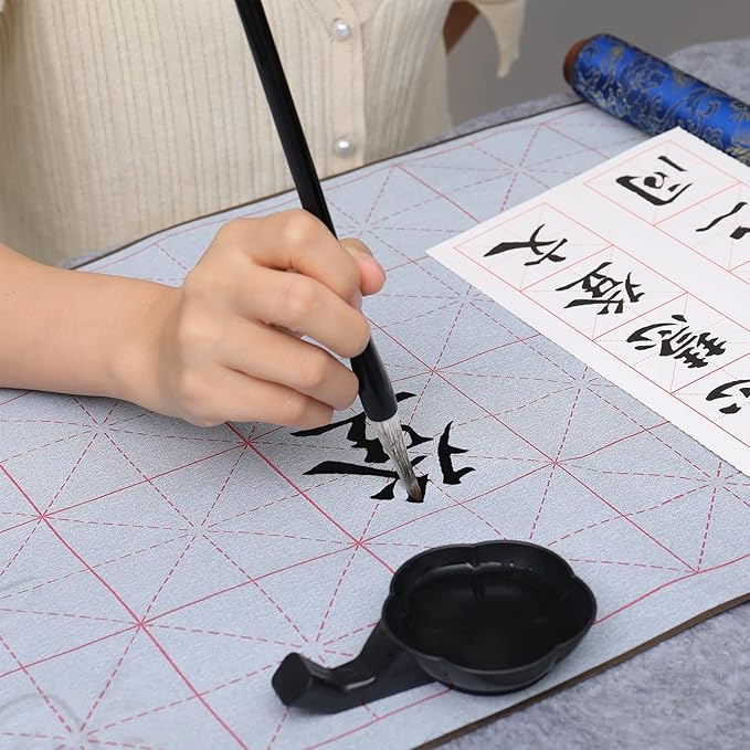 MEGREZ 4 Set No Ink Chinese Calligraphy Practice Set, Water Writing Cloth Calligraphy Comes with Magic Cloth, Brush Pen, Water Dish, Copy for Beginners, Blue