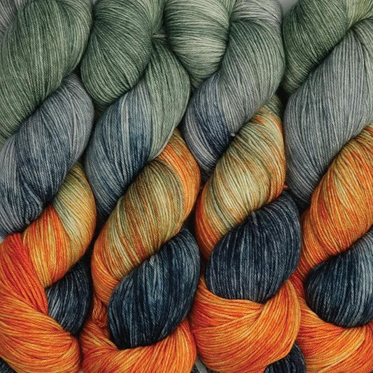 KnitPro Symfonie Hand Dyed Yarn | Extra Fine Merino Wool & Polyamide Blend for Knitting & Crocheting, Fingering Weight, Oeko-TEX Certified 400m, 100g Skein | Terra Variegated Newyork Newyork