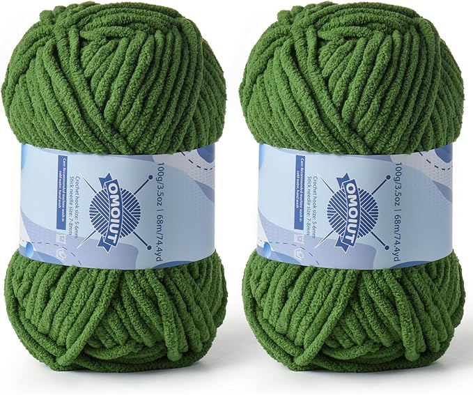 Chunky Chenille Yarn for Crocheting，Baby Yarn for Crocheting Soft Blankets，Bulky Yarns for Crochet Amigurumi，2×100g (2×74.3yds) Fluffy Velvet Yarns for Hand Knitting (2 Pine Green)