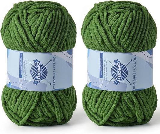Chunky Chenille Yarn for Crocheting，Baby Yarn for Crocheting Soft Blankets，Bulky Yarns for Crochet Amigurumi，2×100g (2×74.3yds) Fluffy Velvet Yarns for Hand Knitting (2 Pine Green)