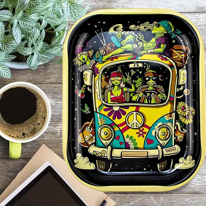 Moxuercty Small Metal Trays with PVC Soft Magnetic Lid Metal Tray with Lid Cover Small Cute Decorative Tray Ideal Storage for Home or on The Go, 7" x 5.5"