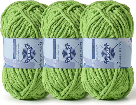 Chunky Chenille Yarn for Crocheting，Baby Yarn for Crocheting Soft Blankets，Bulky Yarns for Crochet Amigurumi，3×100g (3×74.3yds) Fluffy Velvet Yarns for Hand Knitting (3 Grass Green)