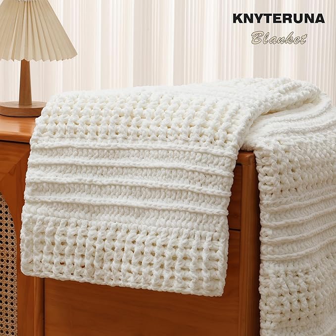 #6 Super Bulky Blanket Yarn for Crocheting - 4 Skeins(Each 10.5oz/300g, 220yds/201m), Chunky Chenille Thick Plush Big Soft Yarn for Crocheting Knitting Blankets, Cream